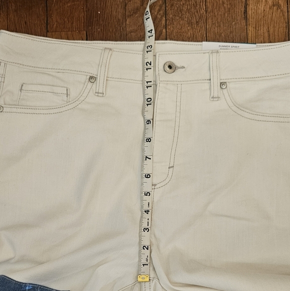 NWTStyle & Co.Women's jeans high-rise straight Leg off-white decorative patches - Picture 10 of 11